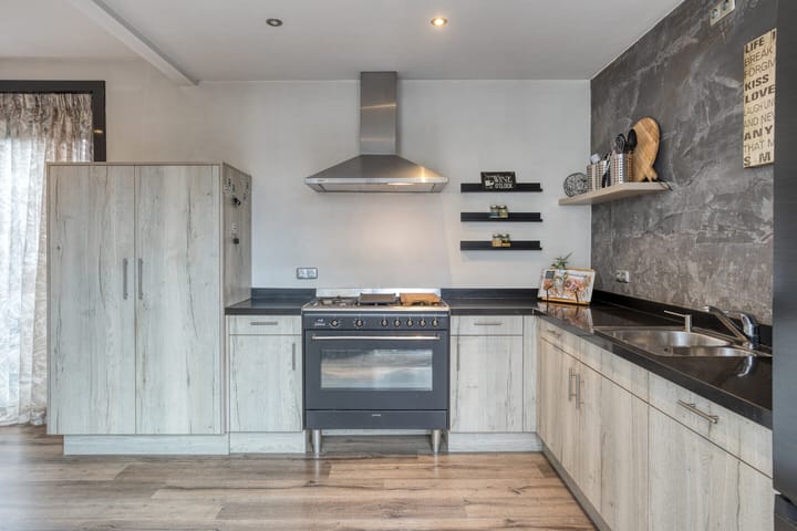 Foto 18 van Stationsweg West 12-A