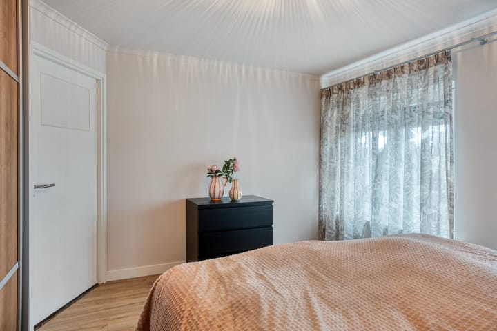 Foto 22 van Stationsweg West 12-A