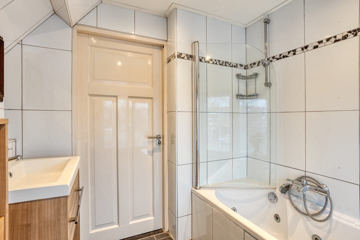 Foto 27 van Stationsweg West 12-A