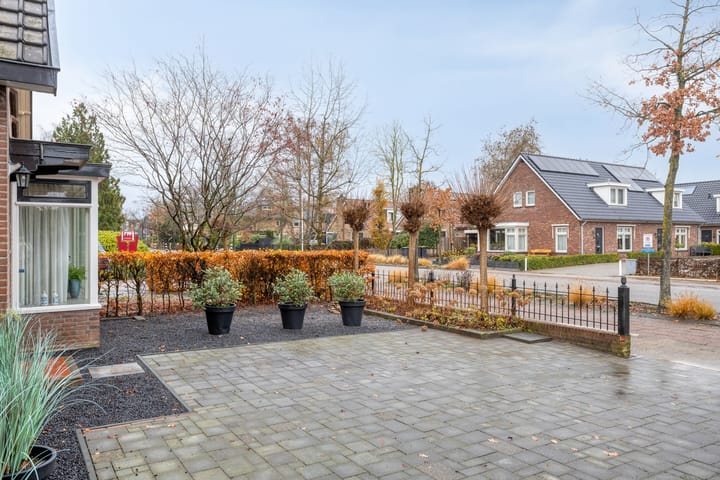 Foto 52 van Stationsweg West 12-A