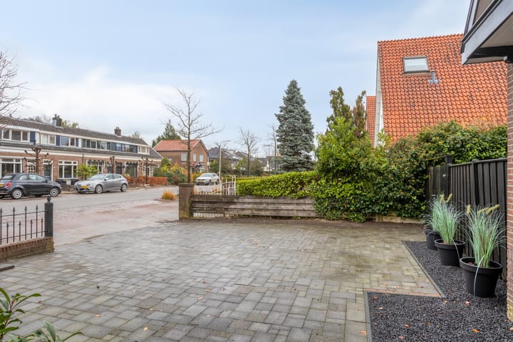 Foto 53 van Stationsweg West 12-A