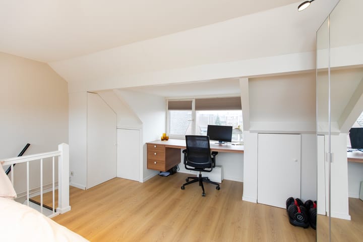 Foto 29 van F. Koolhovenstraat 57