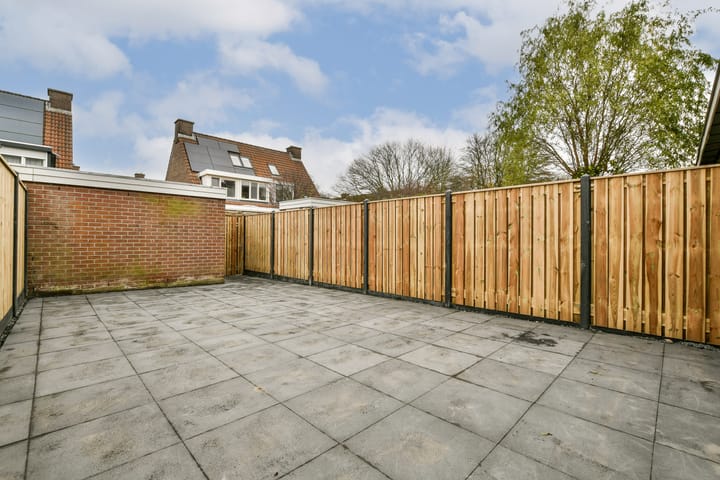 Photo 9 of Poortwachter 72