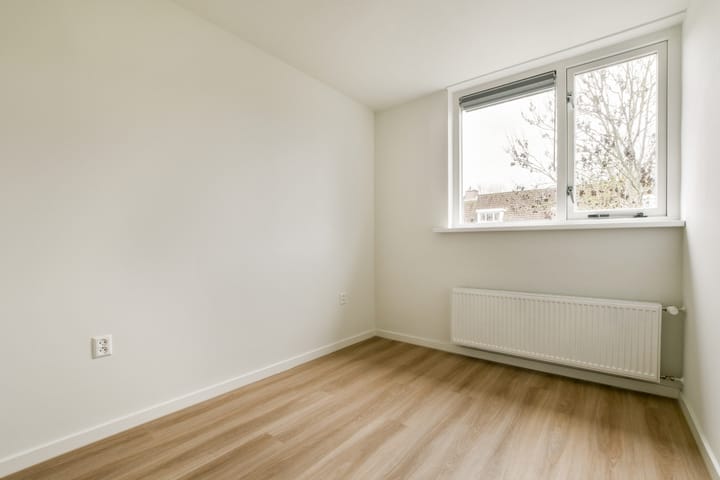 Photo 18 of Poortwachter 72