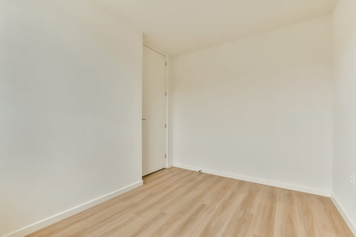 Photo 19 of Poortwachter 72