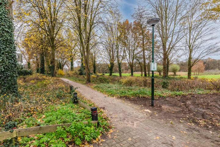 Photo 2 of Troelstrastraat 3