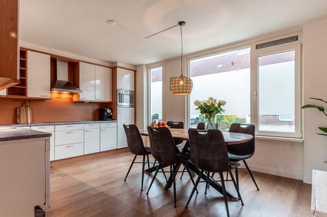 Schoener 48 26 secondary image