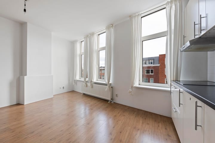 Photo 6 of Boergoensestraat 39-C