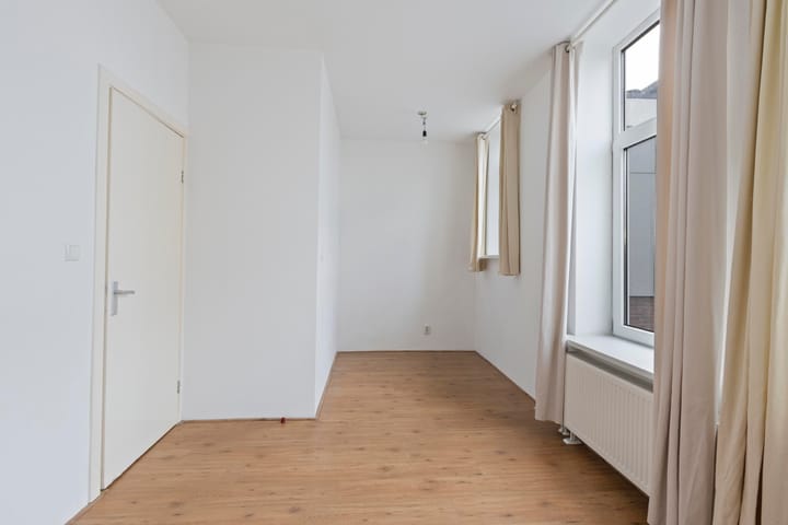 Photo 11 of Boergoensestraat 39-C