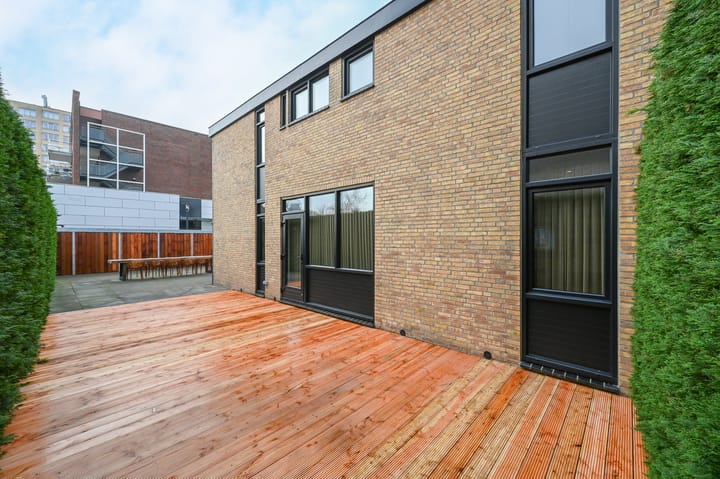 Foto 28 van Willem III straat 24