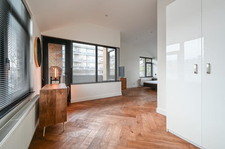 Foto 38 van Willem III straat 24