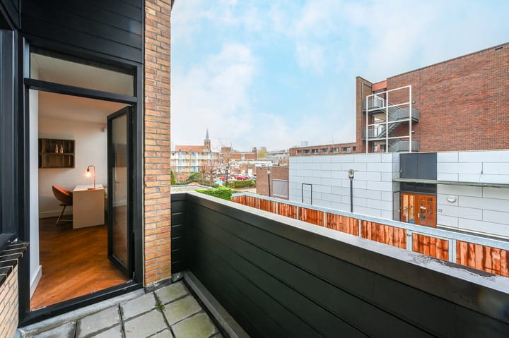 Foto 44 van Willem III straat 24