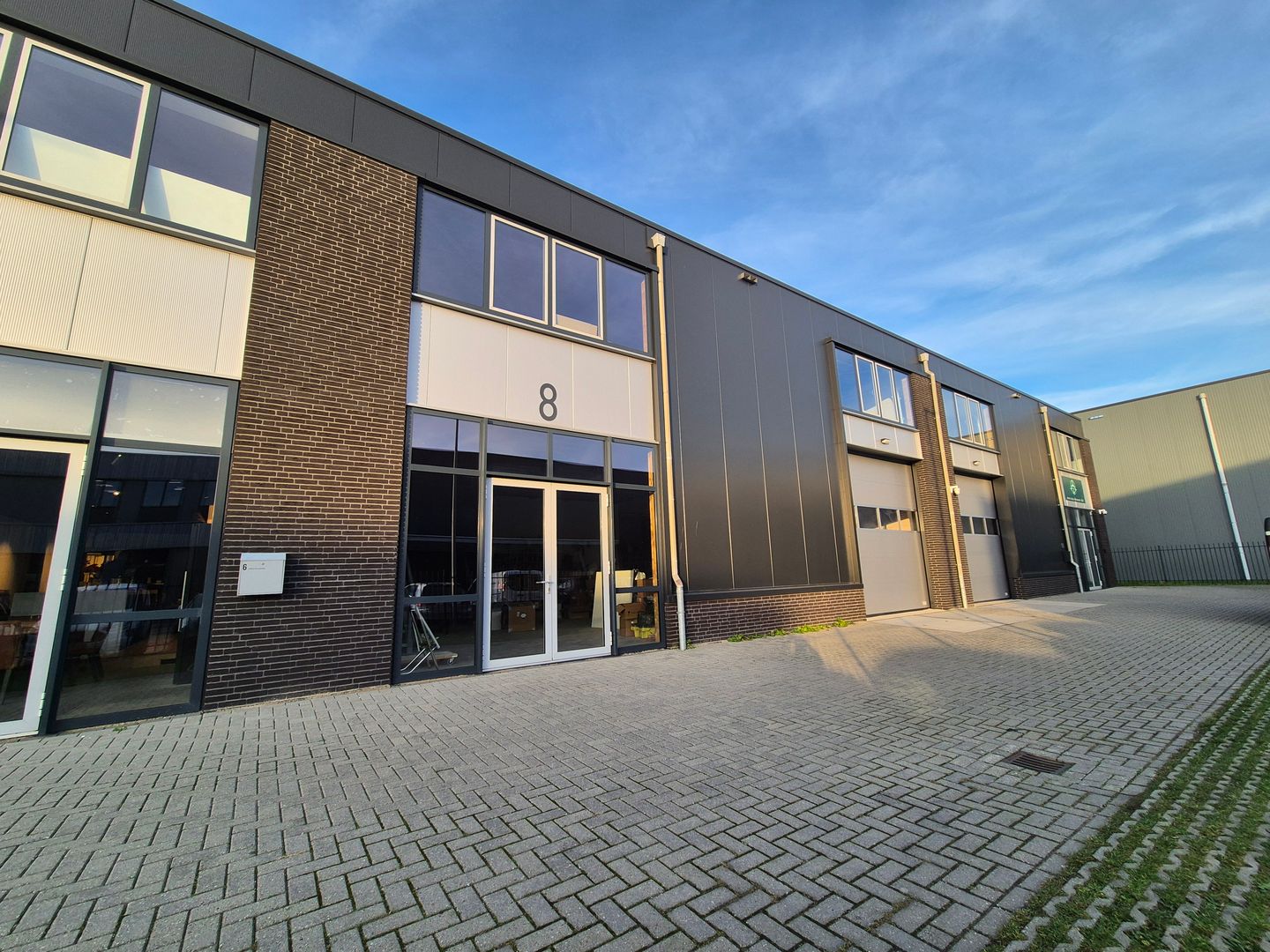 View photo 1 of Jan Penweg 8