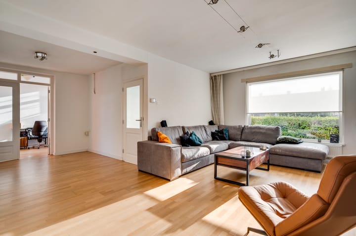 Photo 5 of Louis Beerenbrouckstraat 29