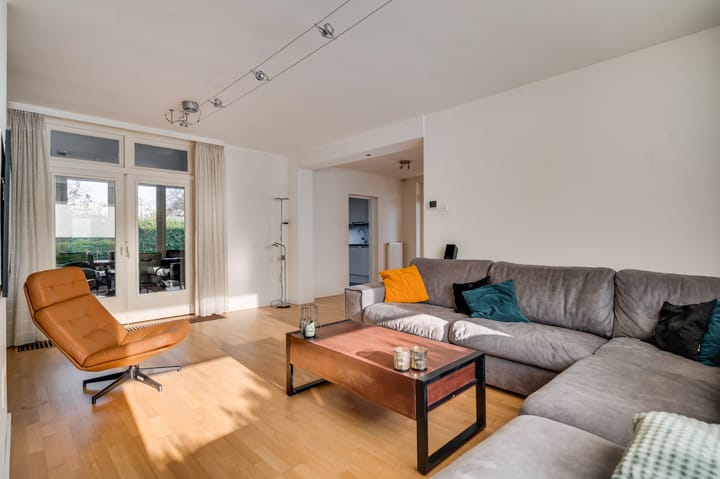 Photo 6 of Louis Beerenbrouckstraat 29