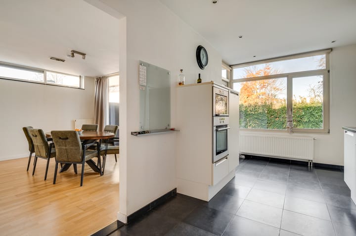 Photo 11 of Louis Beerenbrouckstraat 29