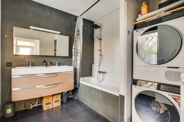 Photo 17 of Louis Beerenbrouckstraat 29