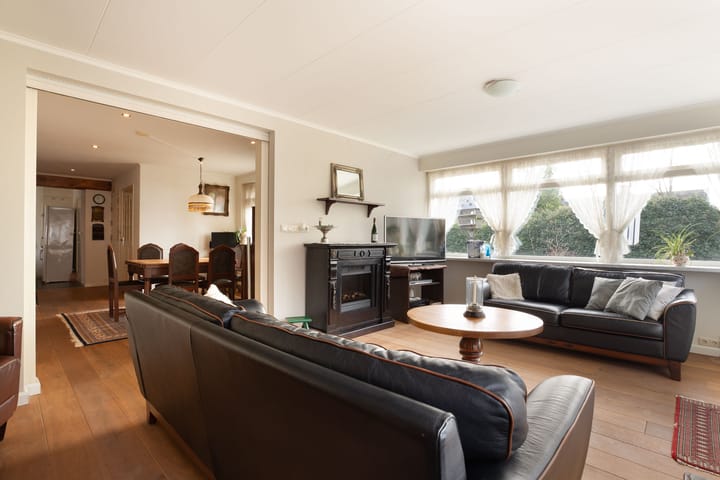 Foto 27 van Schoolstraat 1