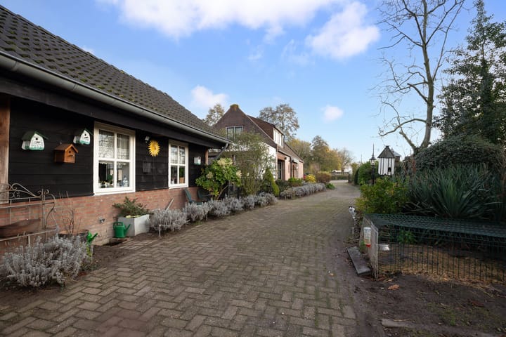 Foto 38 van Schoolstraat 1