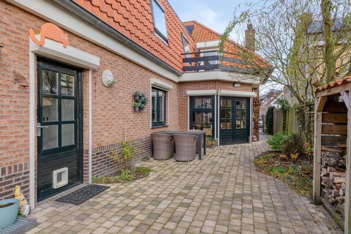 Photo 35 of Doktersstraat 17