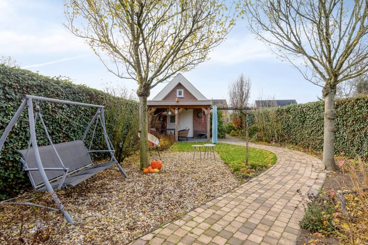 Photo 36 of Doktersstraat 17