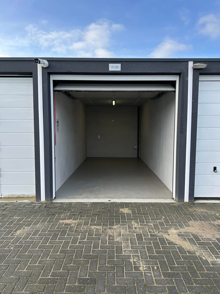 Tinnegieter 11-35, Stadskanaal