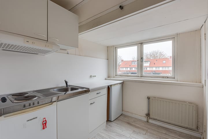 Photo 13 of Hendrik Smitstraat 30