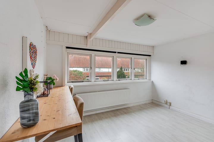 Photo 15 of Hendrik Smitstraat 30