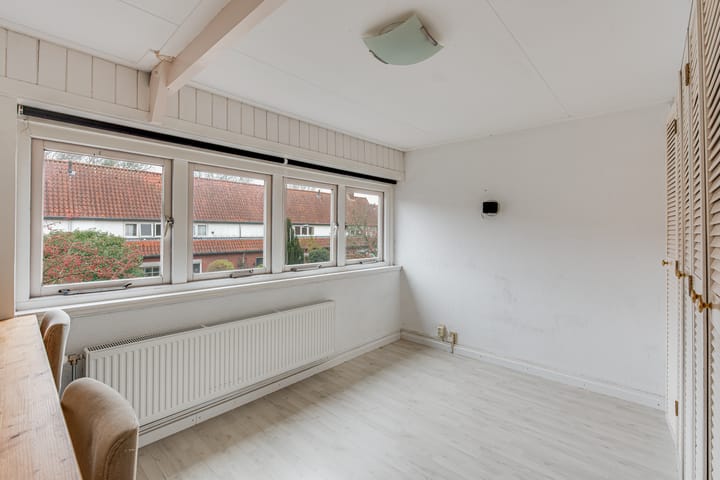 Photo 16 of Hendrik Smitstraat 30