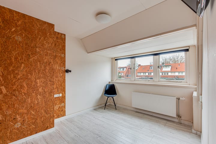 Photo 19 of Hendrik Smitstraat 30