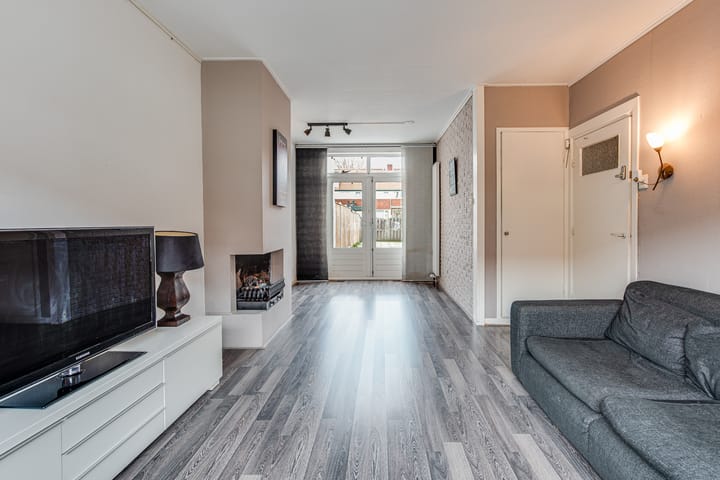 Photo 5 of Hendrik Smitstraat 30