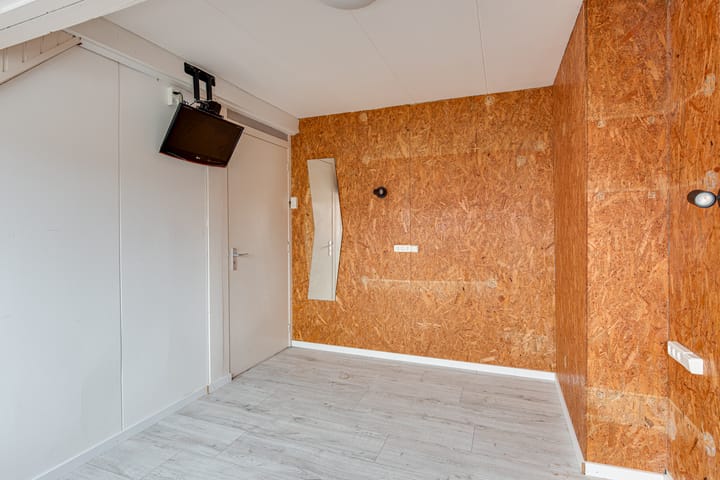 Photo 20 of Hendrik Smitstraat 30