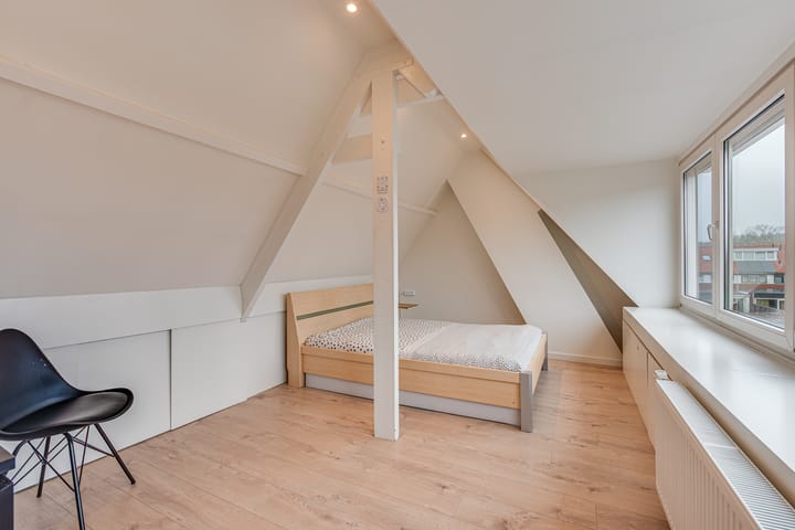 Photo 21 of Hendrik Smitstraat 30