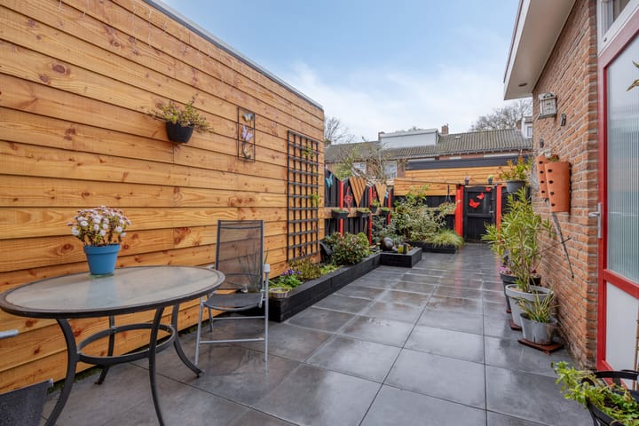 Foto 28 van Meindert Hobbemastraat 32