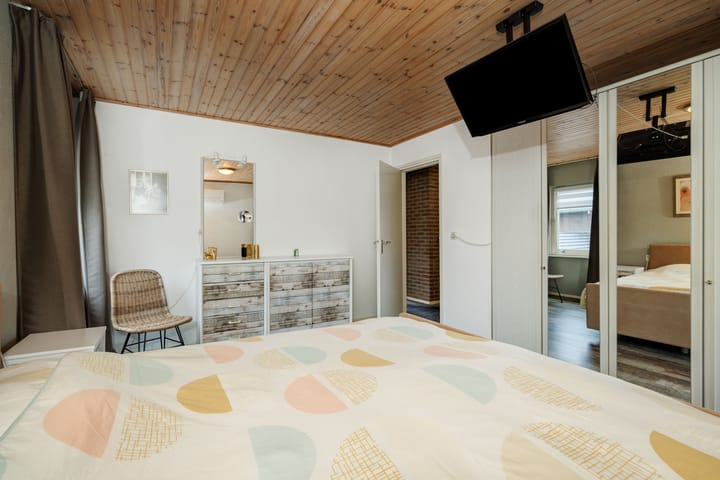 Foto 23 van Leliestraat 8