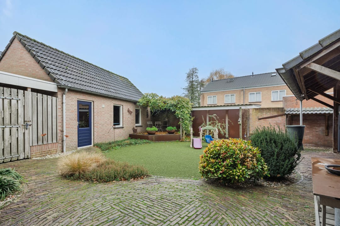 Foto 28 van Leliestraat 8