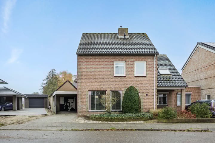 Foto 51 van Leliestraat 8