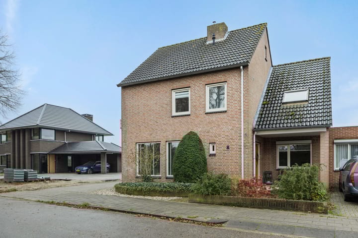 Foto 52 van Leliestraat 8