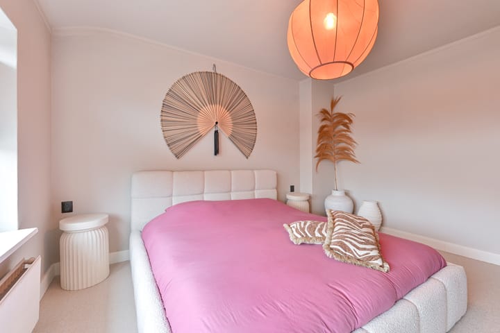 Foto 35 van van Limburg Stirumstraat 105