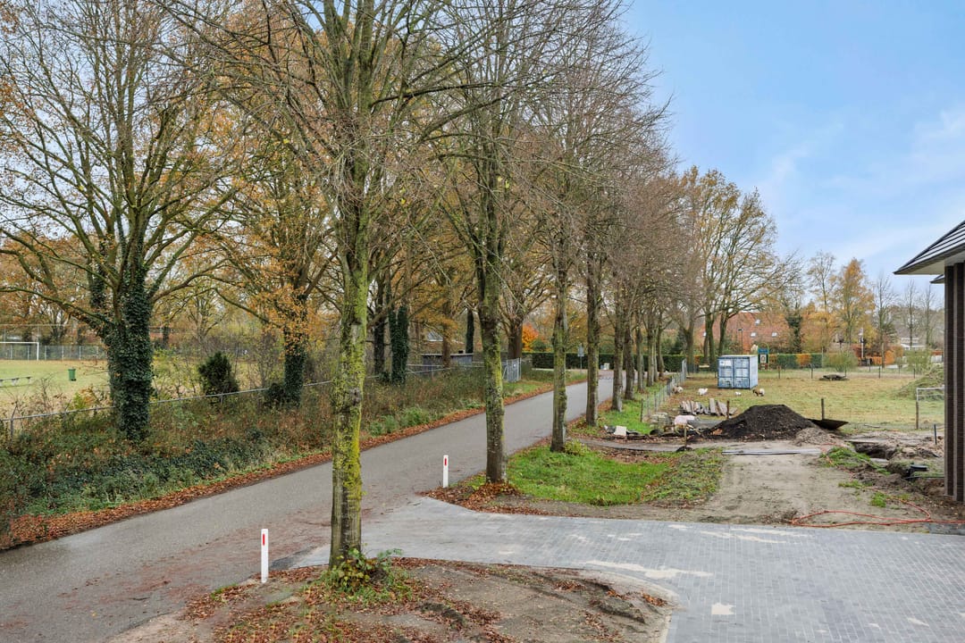 Foto 41 van Leliestraat 8