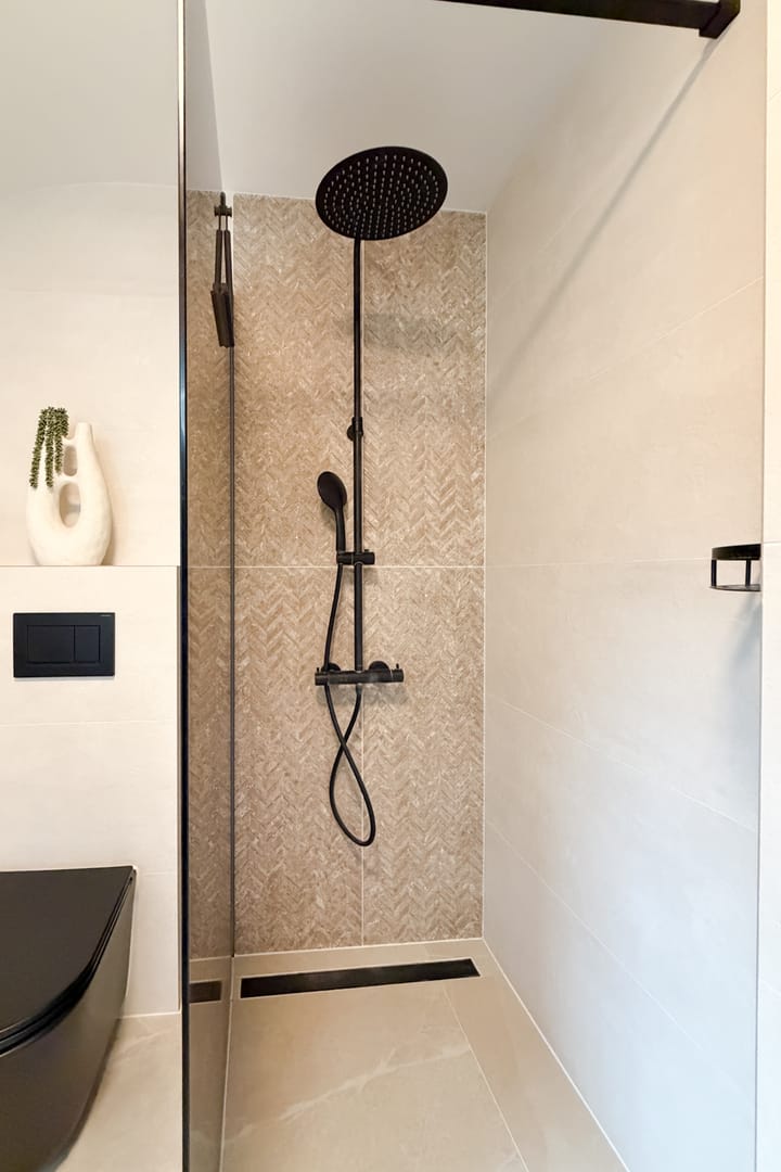 Foto 47 van van Limburg Stirumstraat 105