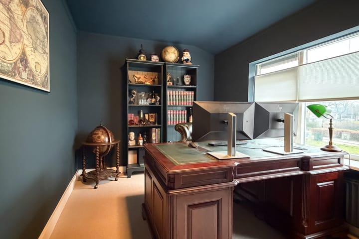 Foto 53 van van Limburg Stirumstraat 105