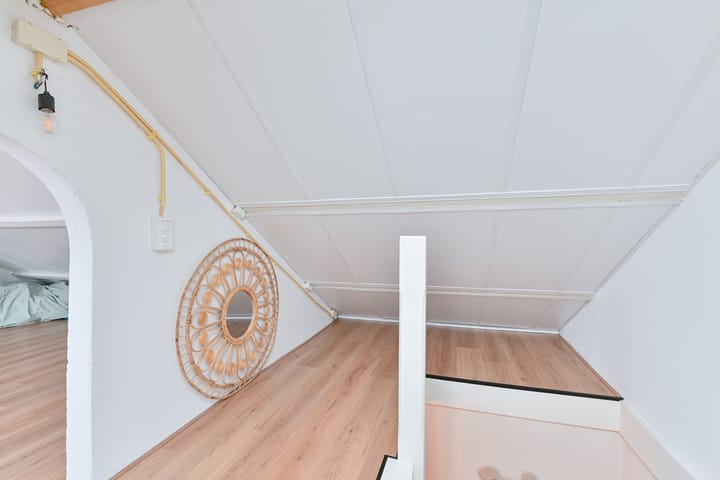 Foto 56 van van Limburg Stirumstraat 105