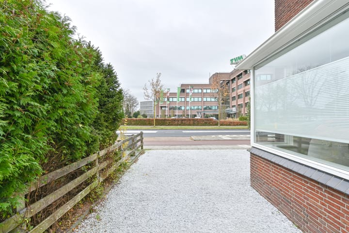 Foto 73 van van Limburg Stirumstraat 105