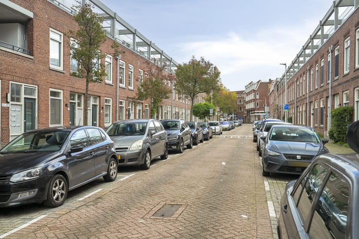 Photo 20 of Mathenesserstraat 47-E