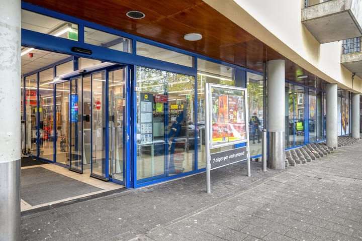 Photo 24 of Mathenesserstraat 47-E