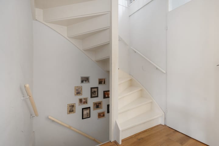 Foto 19 van Larensteinselaan 37