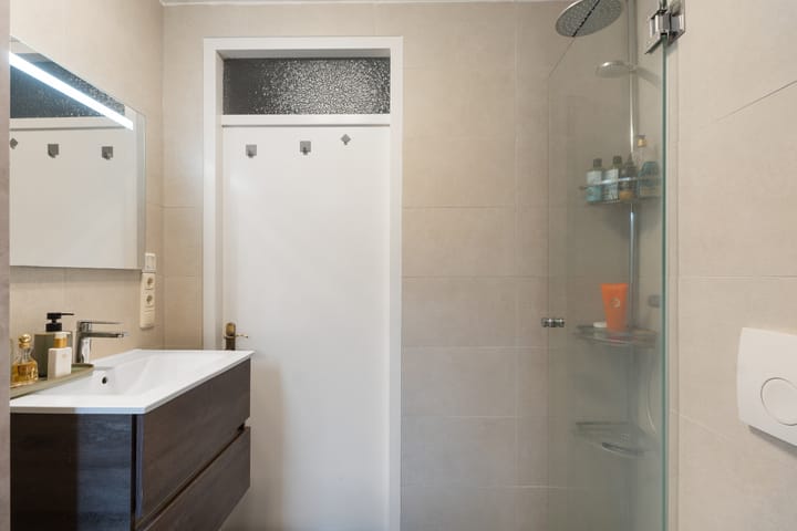 Foto 25 van Larensteinselaan 37