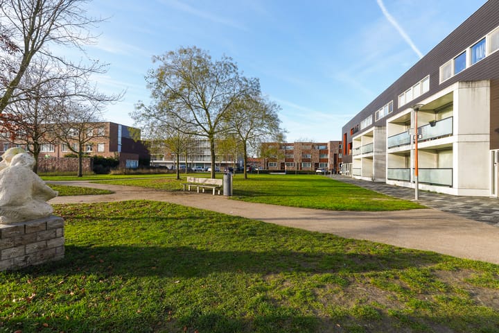 Foto 3 van Banier 32