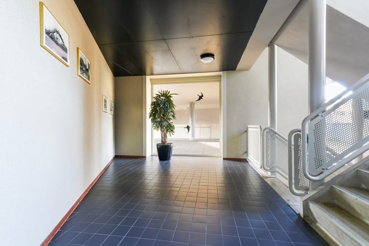 Foto 13 van Banier 32